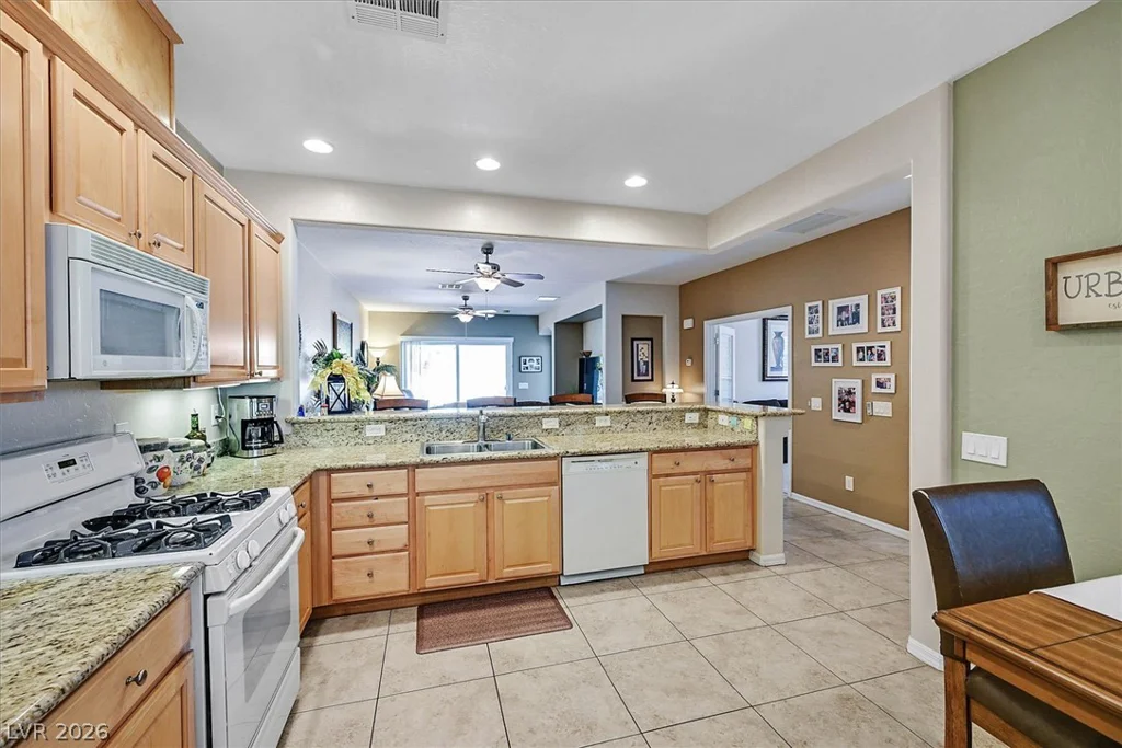 8932 Regatta Bay, Las Vegas, NV 89131