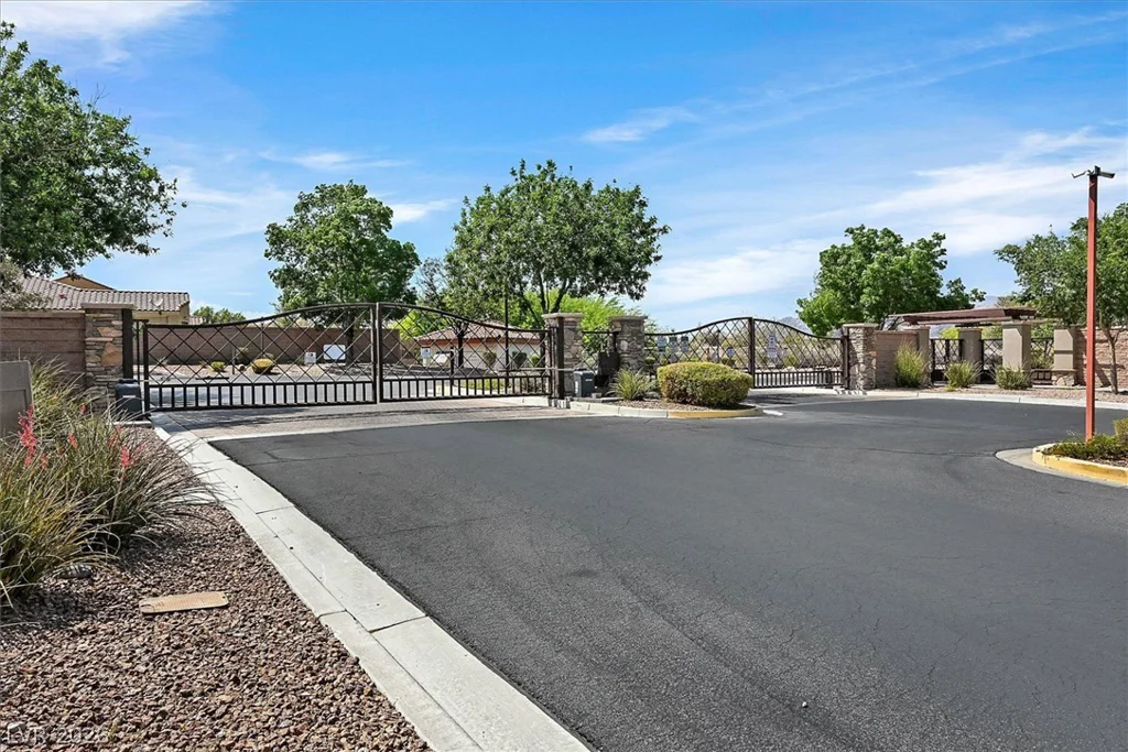 8932 Regatta Bay, Las Vegas, NV 89131