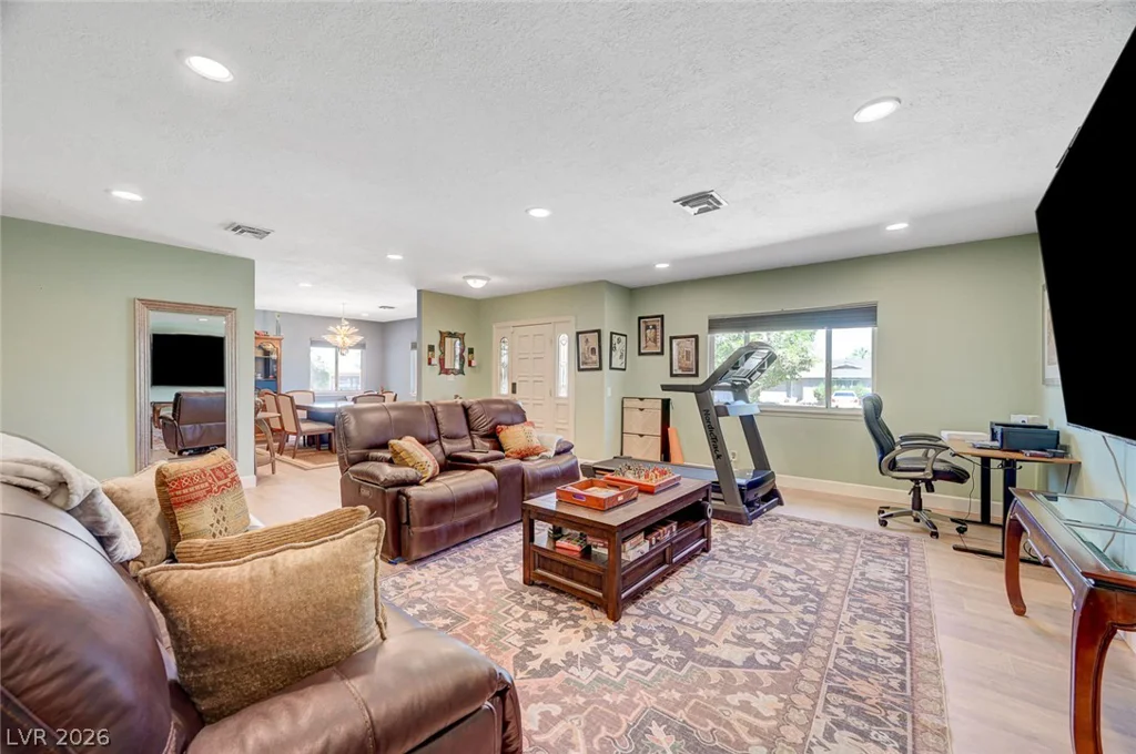 3645 Monte Verde, Las Vegas, NV 89121
