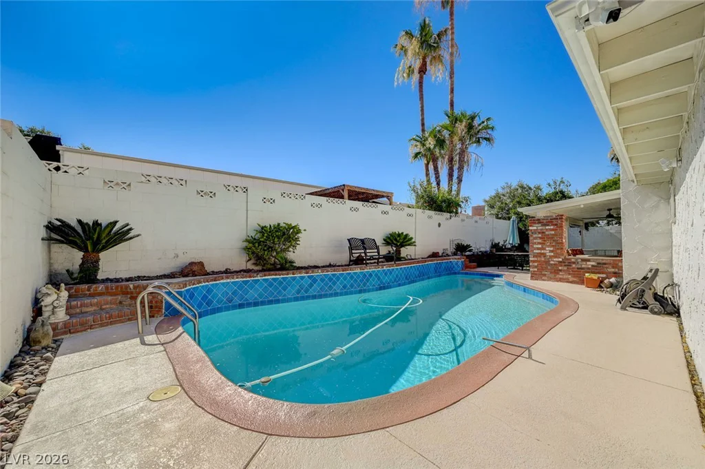 3645 Monte Verde, Las Vegas, NV 89121
