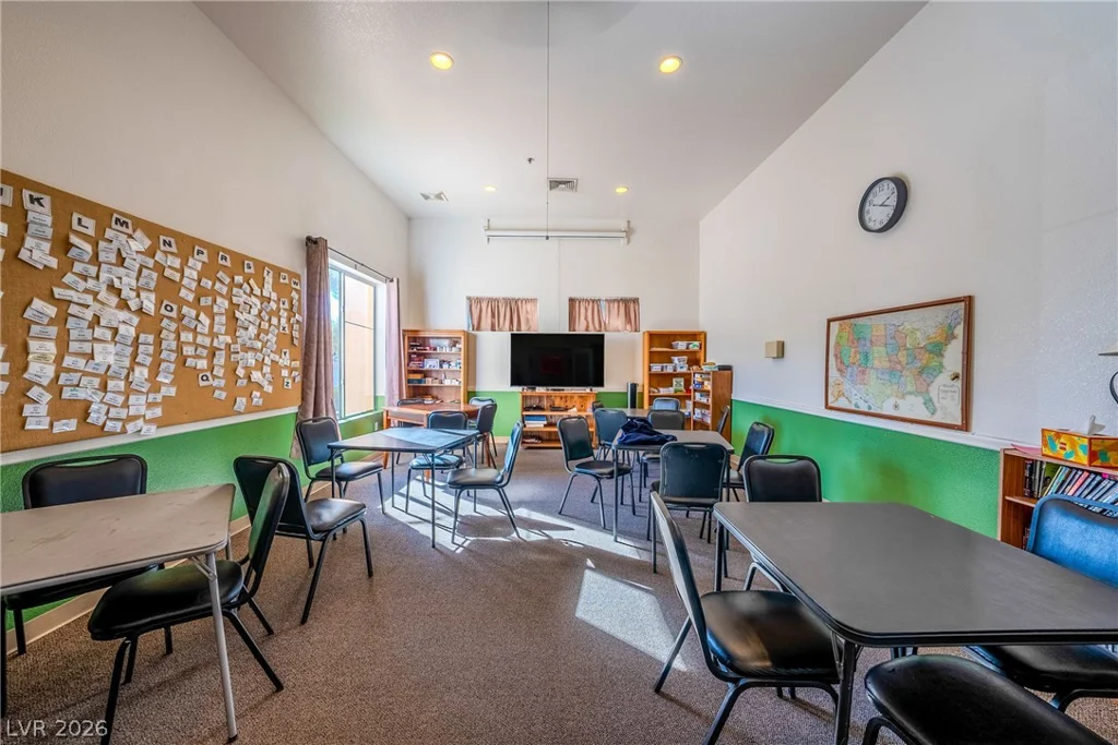 881 Montecito, Pahrump, NV 89048