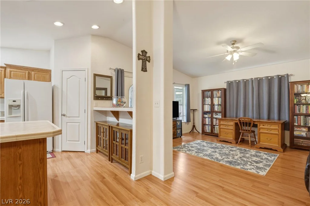 881 Montecito, Pahrump, NV 89048