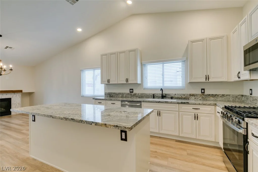 889 Cozy Valley, Henderson, NV 89015