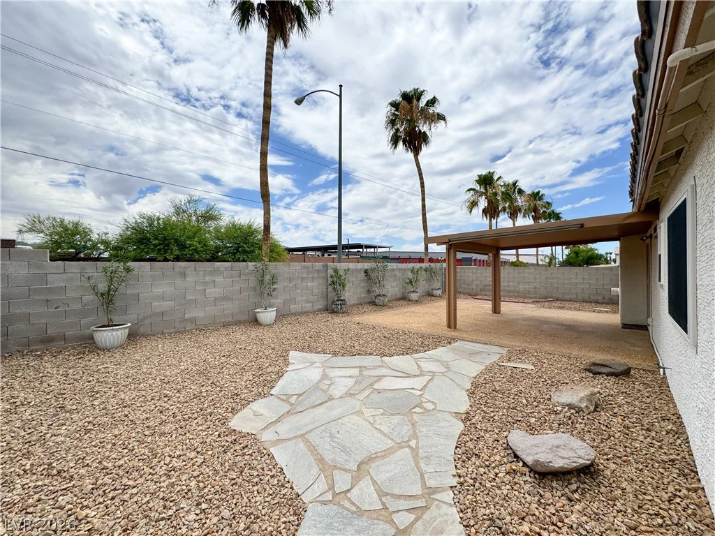 889 Cozy Valley, Henderson, NV 89015