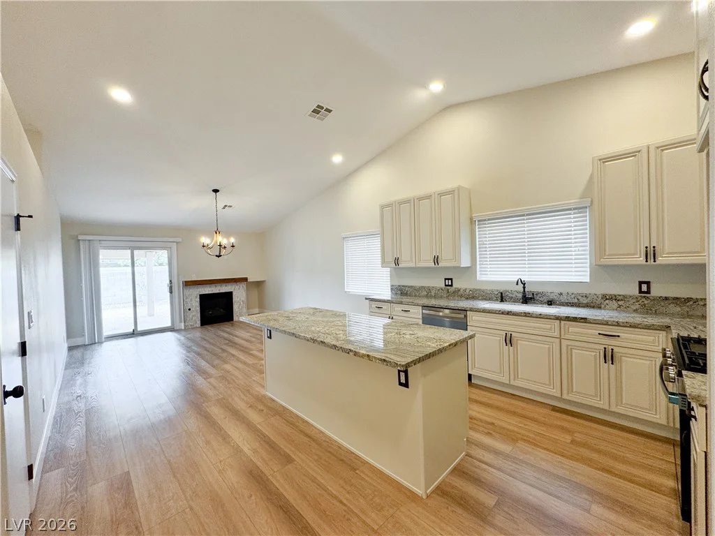 889 Cozy Valley, Henderson, NV 89015