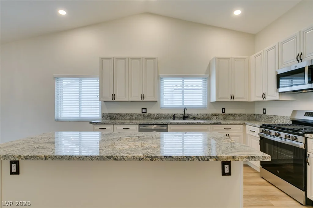889 Cozy Valley, Henderson, NV 89015