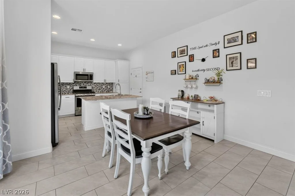 132 Denette, North Las Vegas, NV 89031