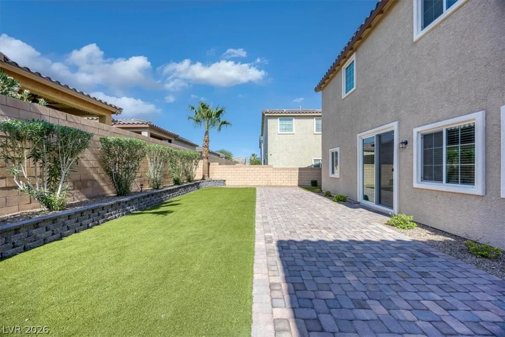 132 Denette, North Las Vegas, NV 89031
