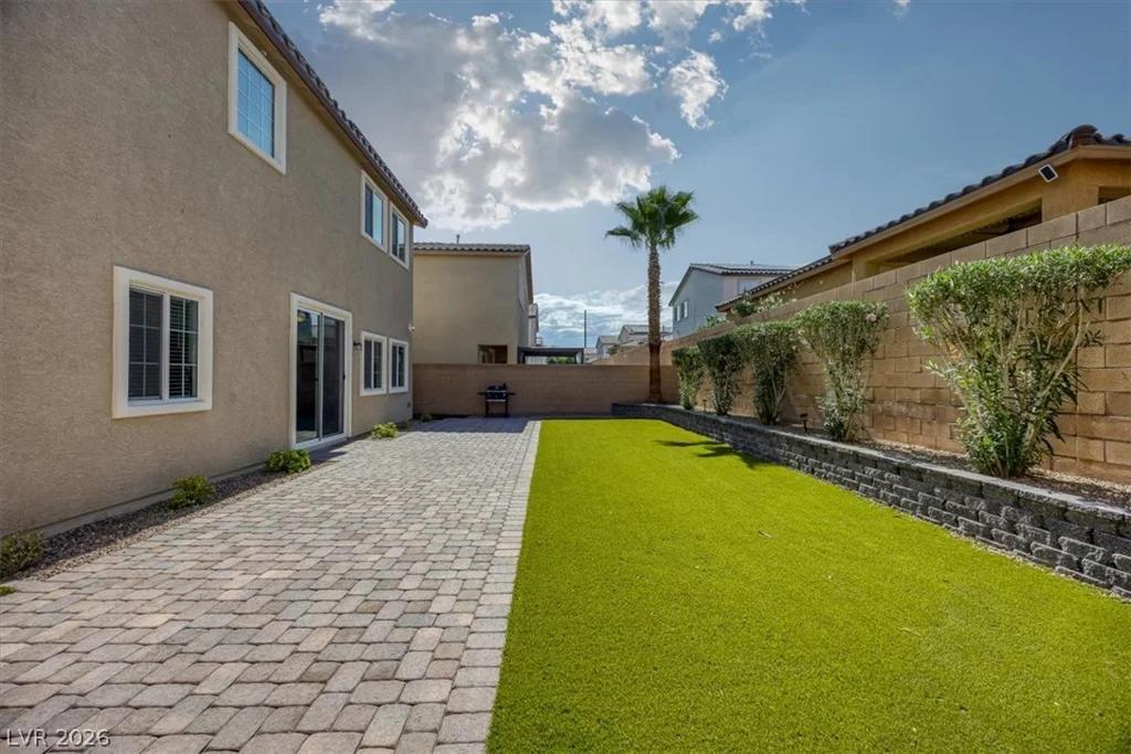 132 Denette, North Las Vegas, NV 89031