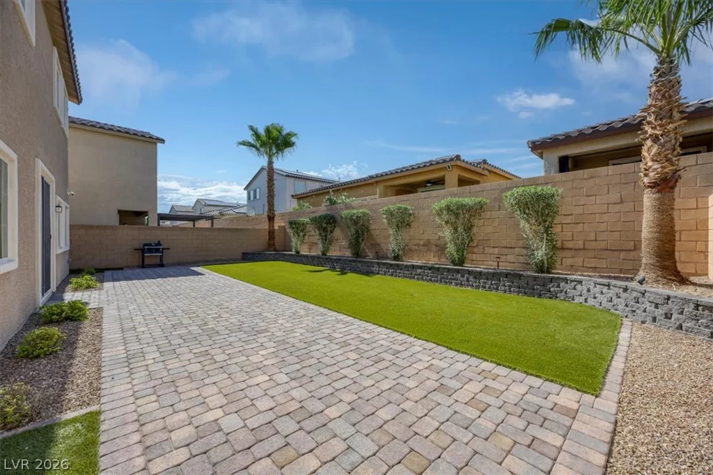 132 Denette, North Las Vegas, NV 89031