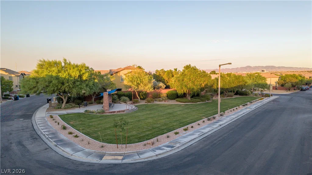 10464 Bay Ginger, Las Vegas, NV 89135