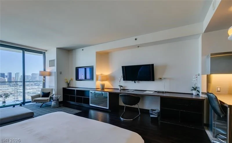 4381 Flamingo, Las Vegas, NV 89103