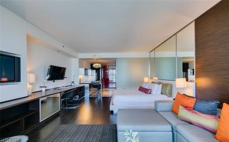 4381 Flamingo, Las Vegas, NV 89103