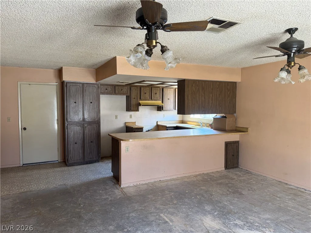 1712 Rockcrest, Las Vegas, NV 89108