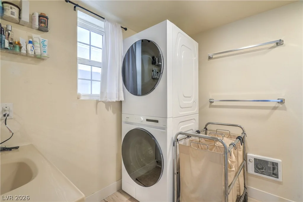 710 Cooper, Overton, NV 89040
