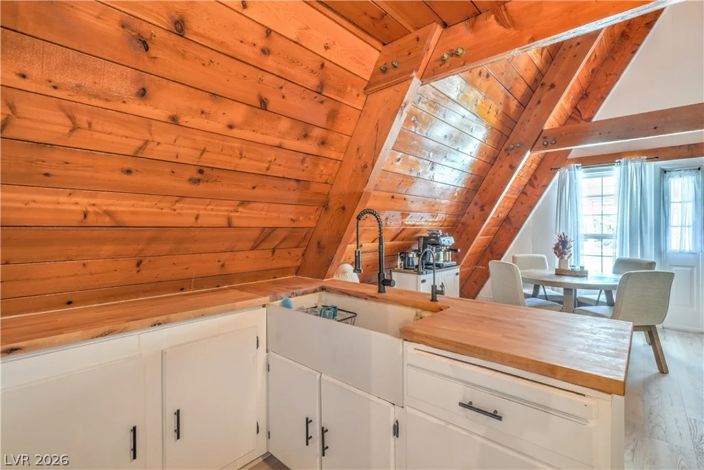 710 Cooper, Overton, NV 89040