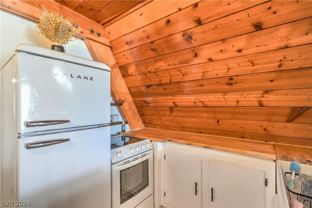 710 Cooper, Overton, NV 89040
