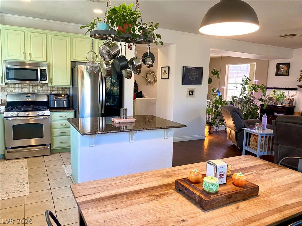 5944 Gold Horizon, North Las Vegas, NV 89031