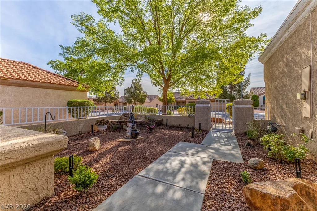 2537 Showcase, Las Vegas, NV 89134