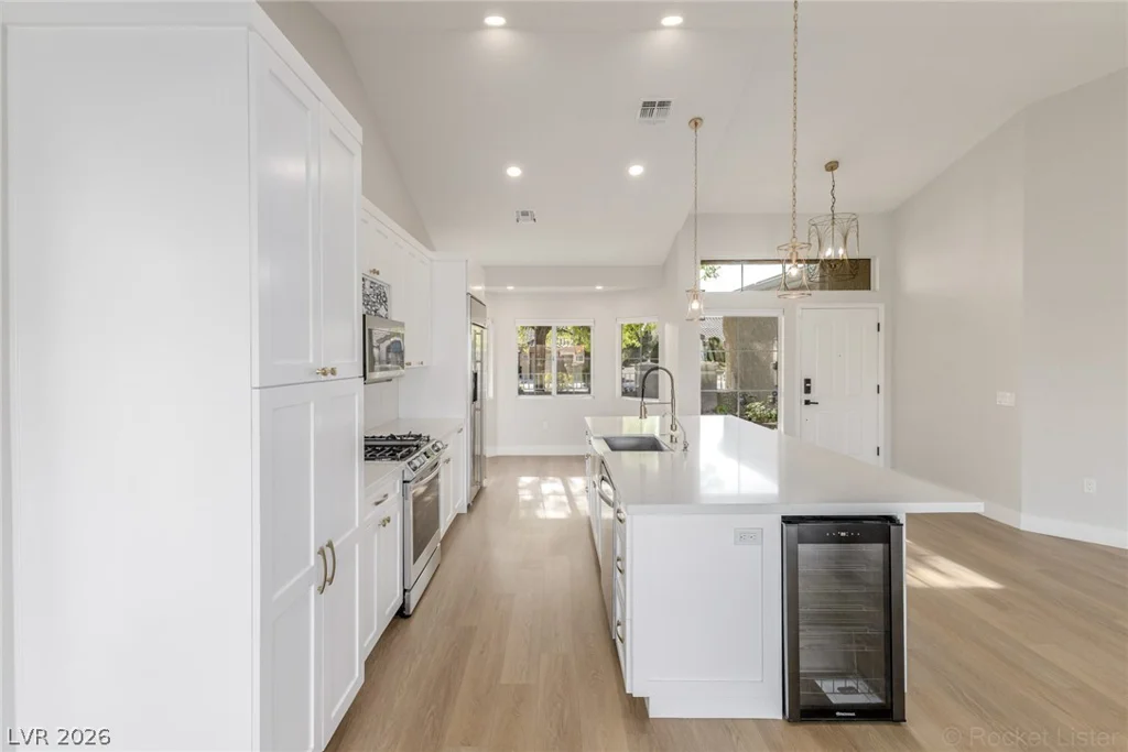 2537 Showcase, Las Vegas, NV 89134