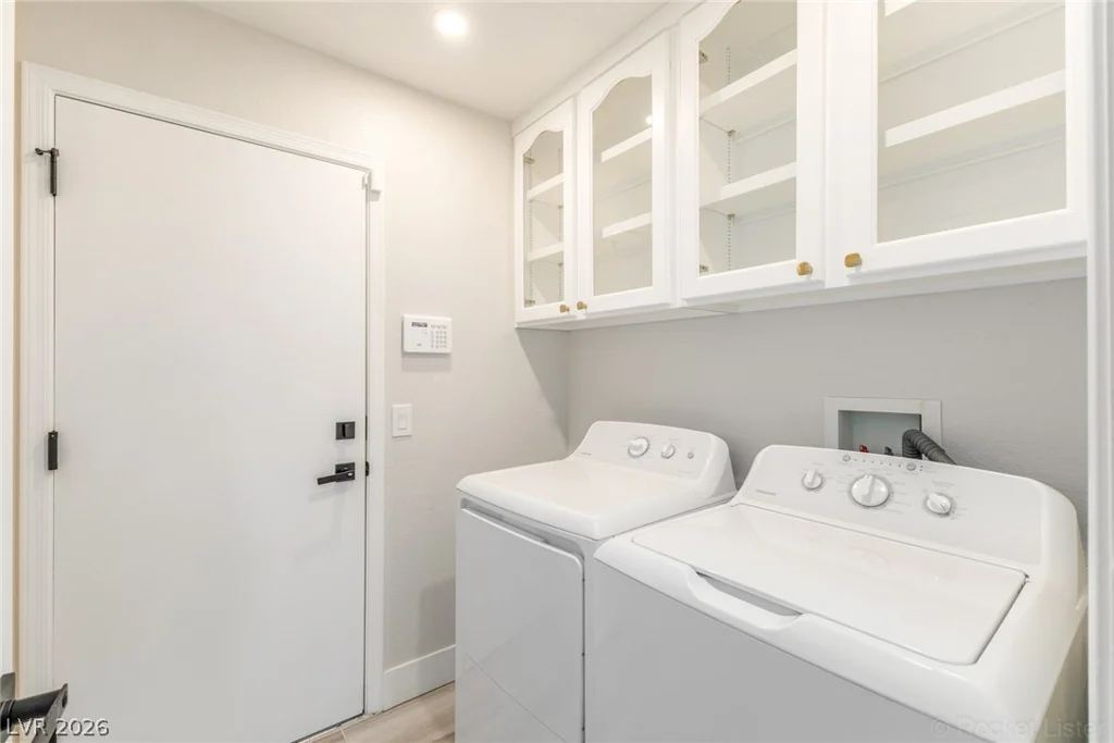 2537 Showcase, Las Vegas, NV 89134