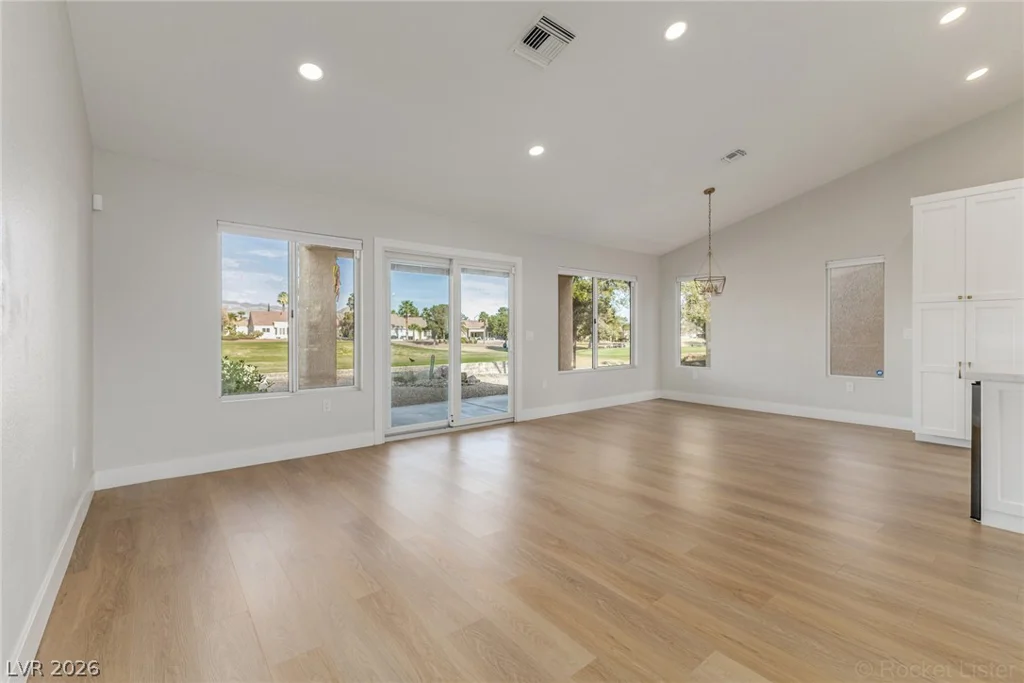 2537 Showcase, Las Vegas, NV 89134