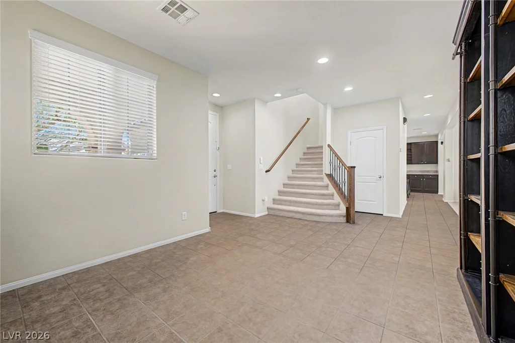 1509 Eagles Pass, Las Vegas, NV 89084