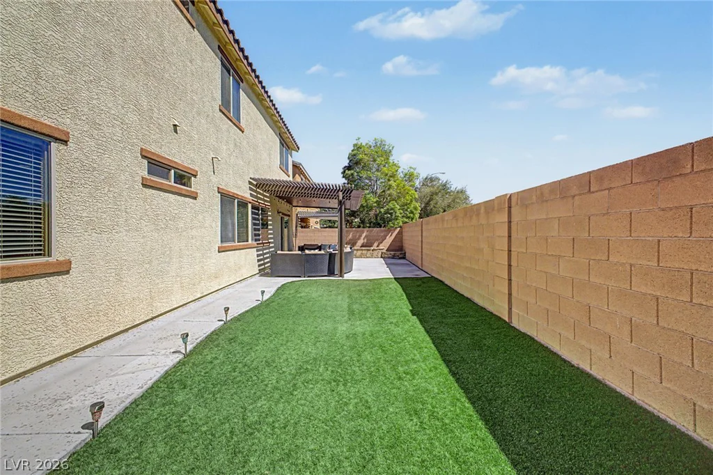 1509 Eagles Pass, Las Vegas, NV 89084