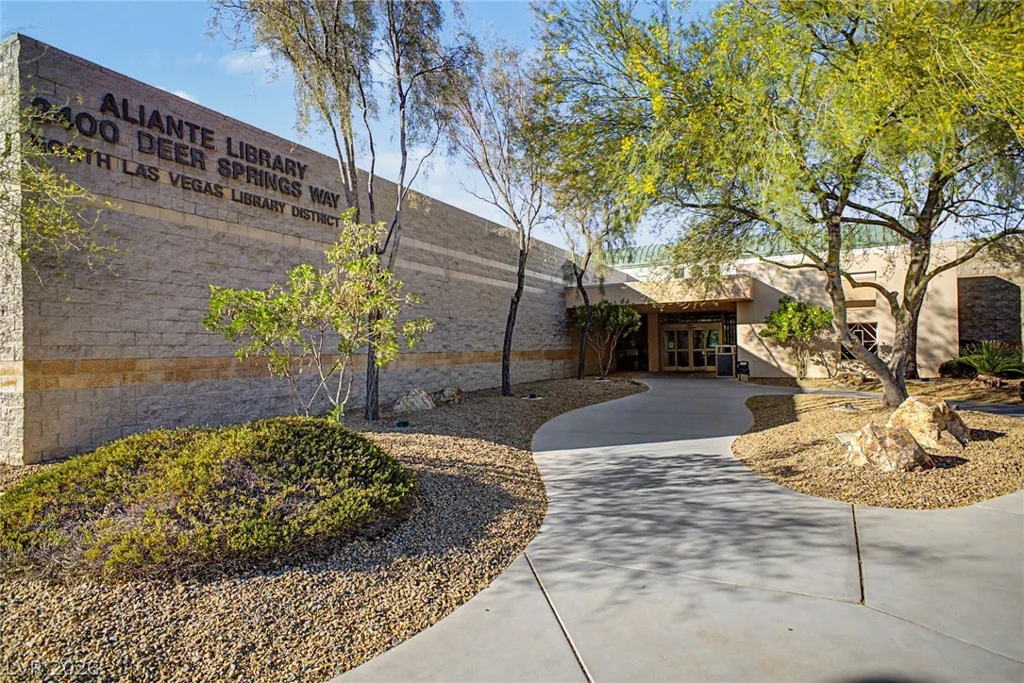 1509 Eagles Pass, Las Vegas, NV 89084