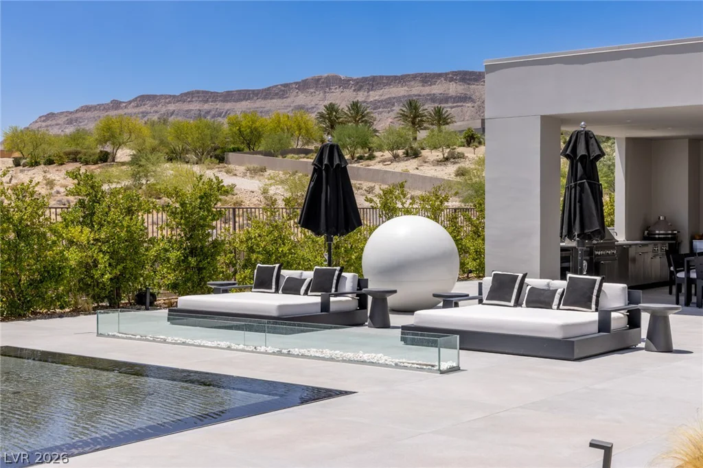 14 Magic Stone, Las Vegas, NV 89135