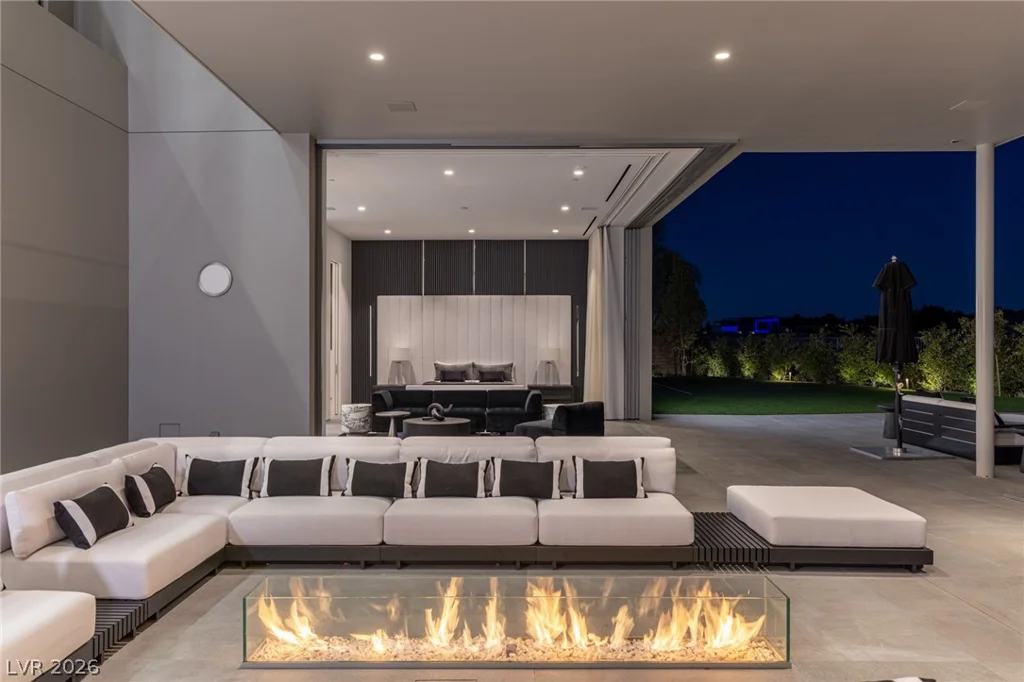 14 Magic Stone, Las Vegas, NV 89135