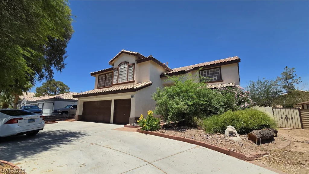 884 Robindale, Las Vegas, NV 89123
