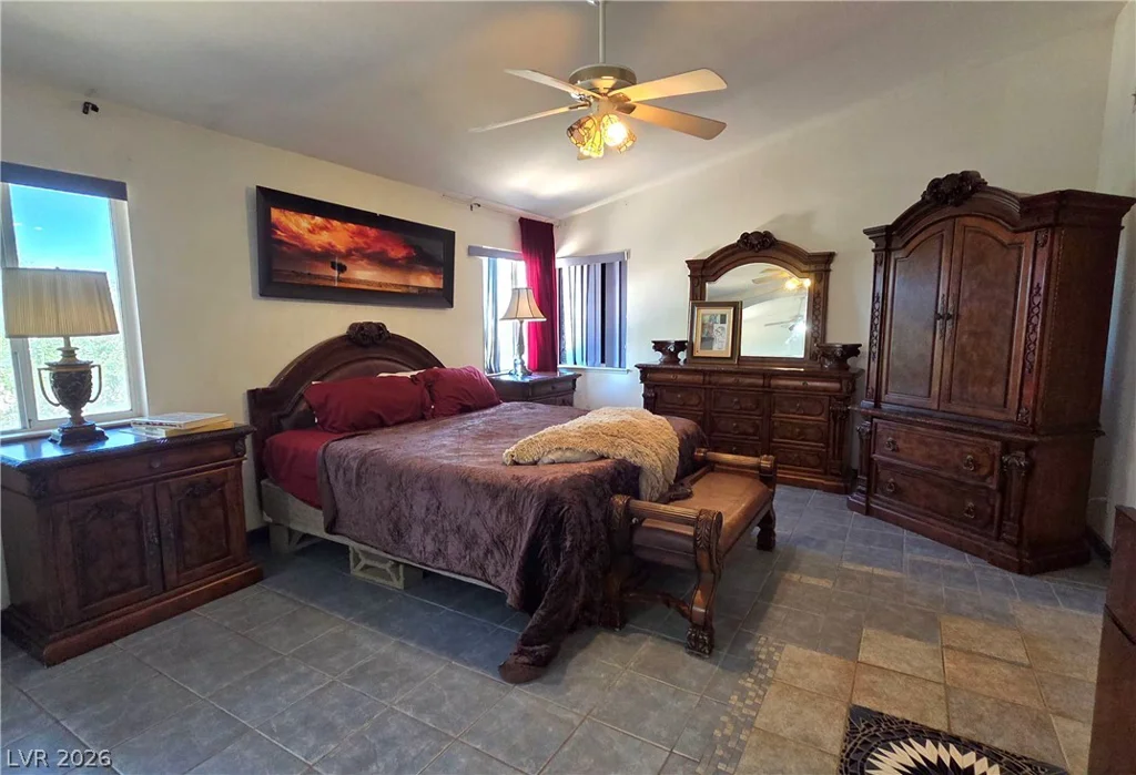 884 Robindale, Las Vegas, NV 89123