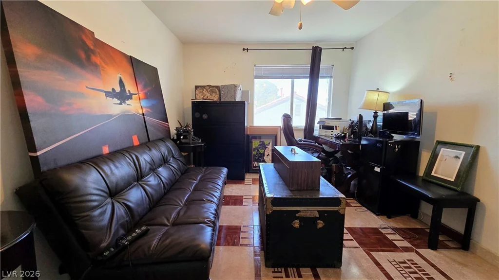 884 Robindale, Las Vegas, NV 89123