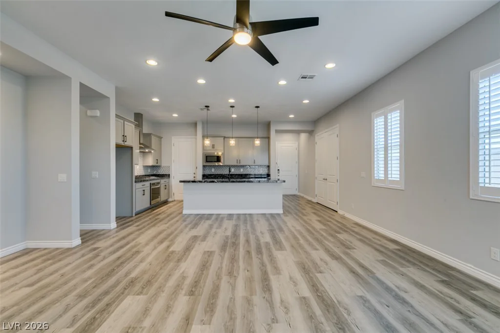 1715 Pondering, North Las Vegas, NV 89031