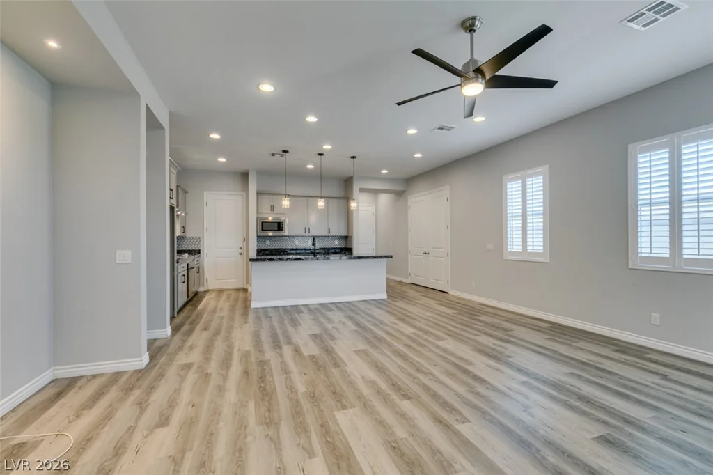 1715 Pondering, North Las Vegas, NV 89031