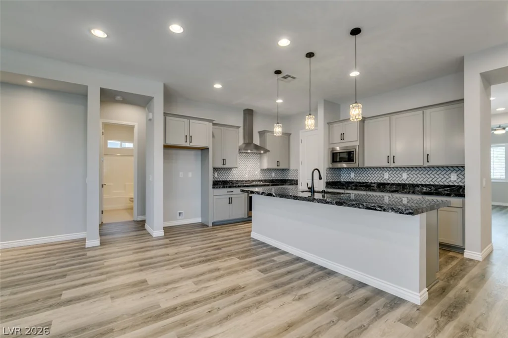 1715 Pondering, North Las Vegas, NV 89031