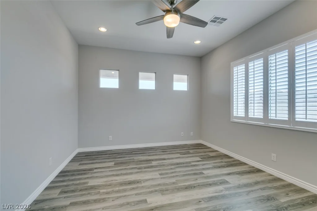 1715 Pondering, North Las Vegas, NV 89031
