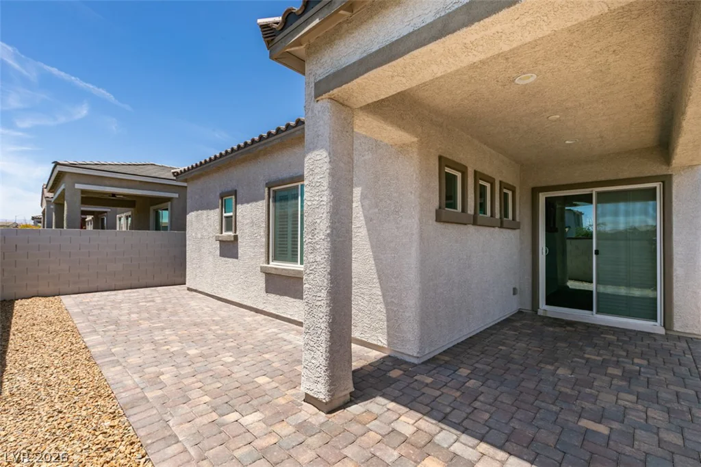 1715 Pondering, North Las Vegas, NV 89031