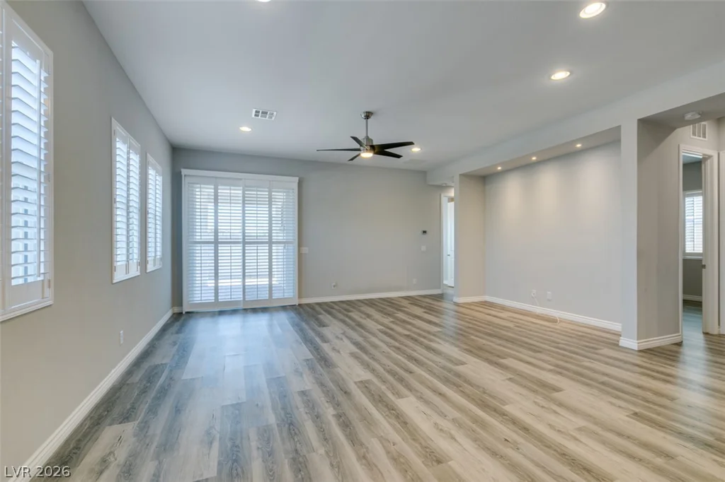 1715 Pondering, North Las Vegas, NV 89031