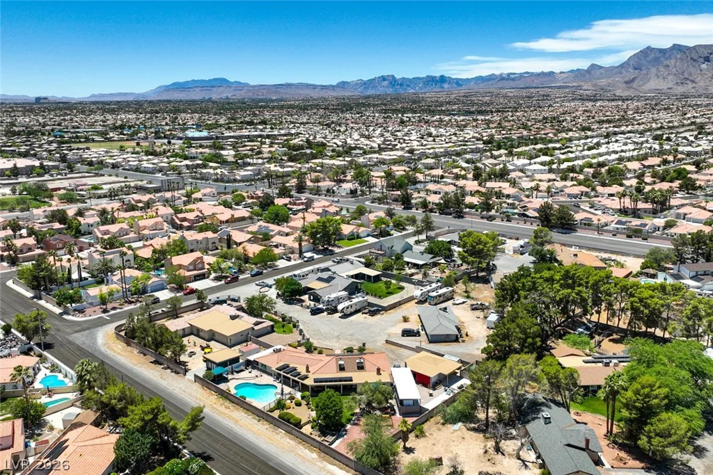 7520 Florine, Las Vegas, NV 89129