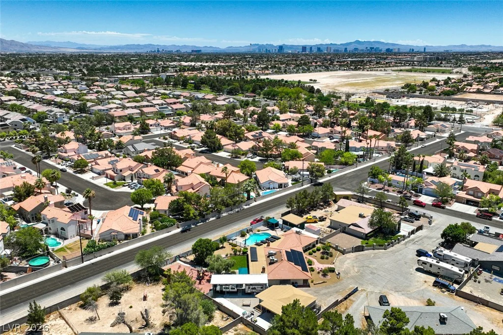7520 Florine, Las Vegas, NV 89129