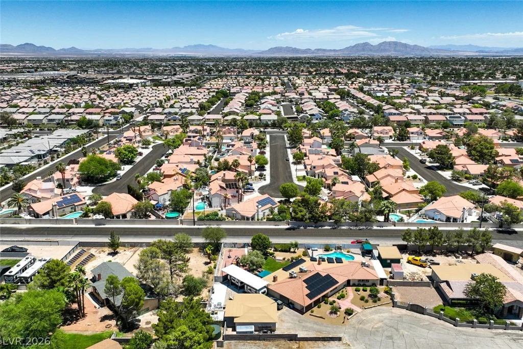7520 Florine, Las Vegas, NV 89129