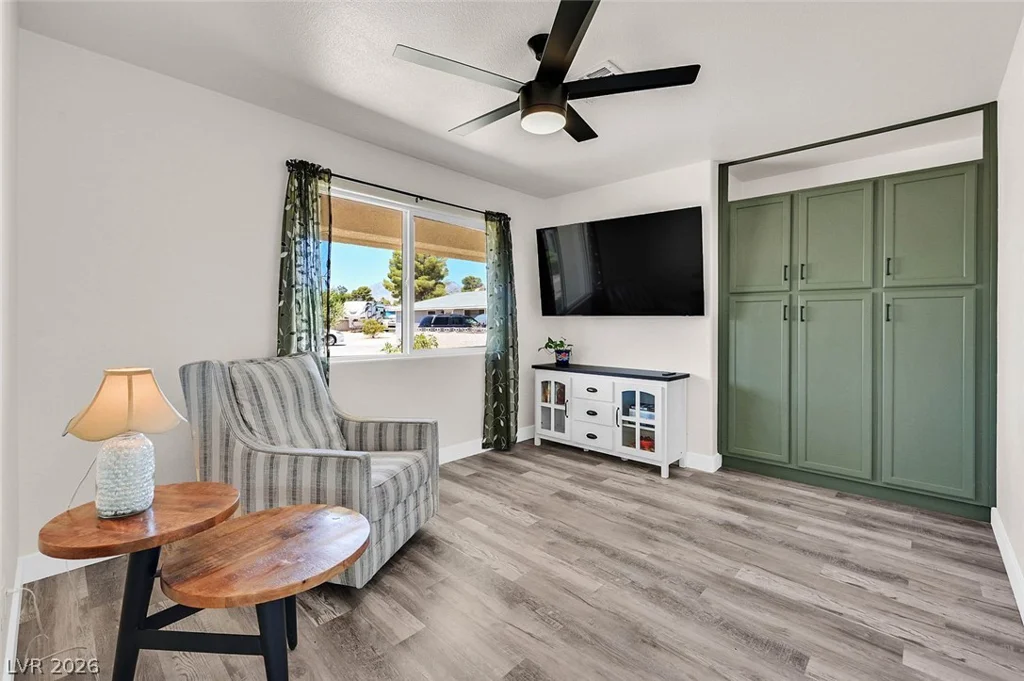 7520 Florine, Las Vegas, NV 89129