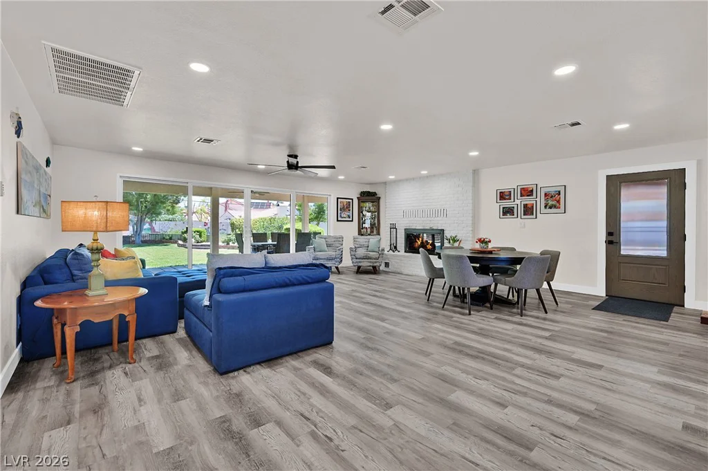 7520 Florine, Las Vegas, NV 89129