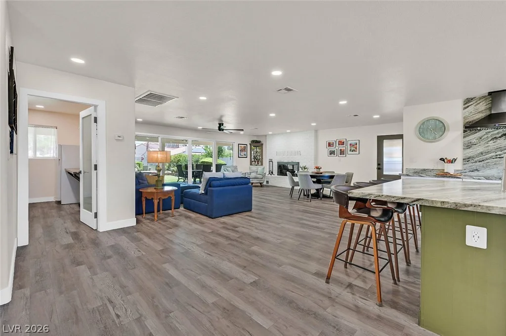 7520 Florine, Las Vegas, NV 89129