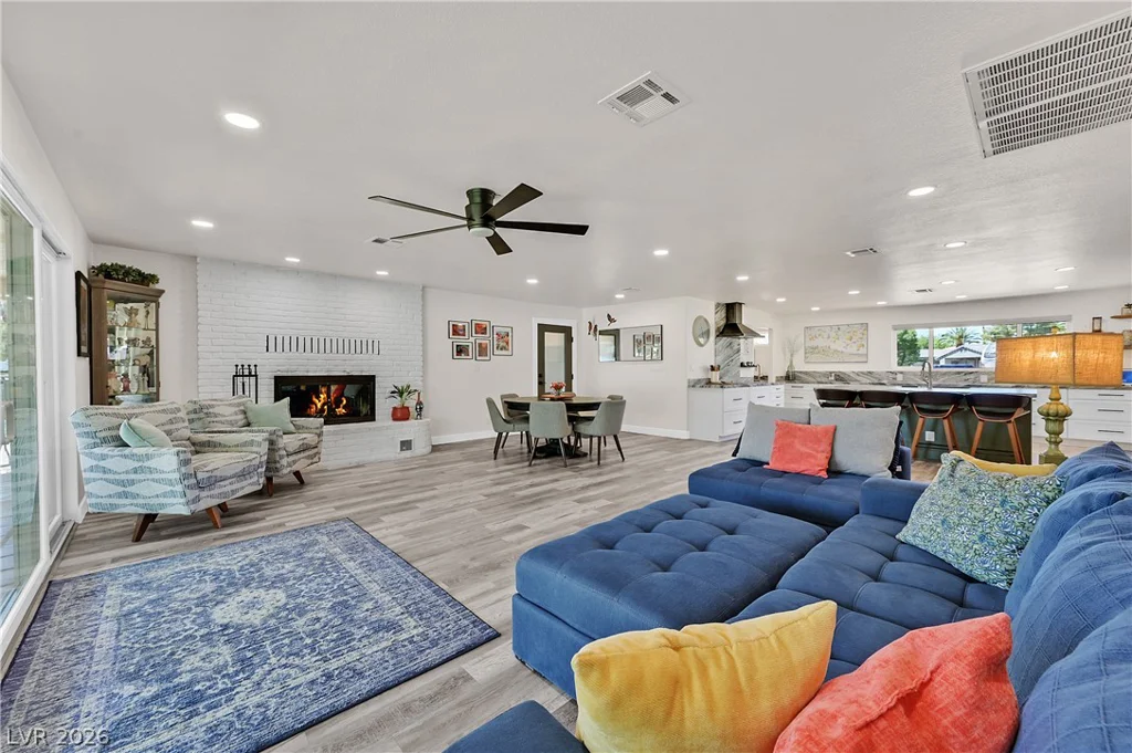 7520 Florine, Las Vegas, NV 89129