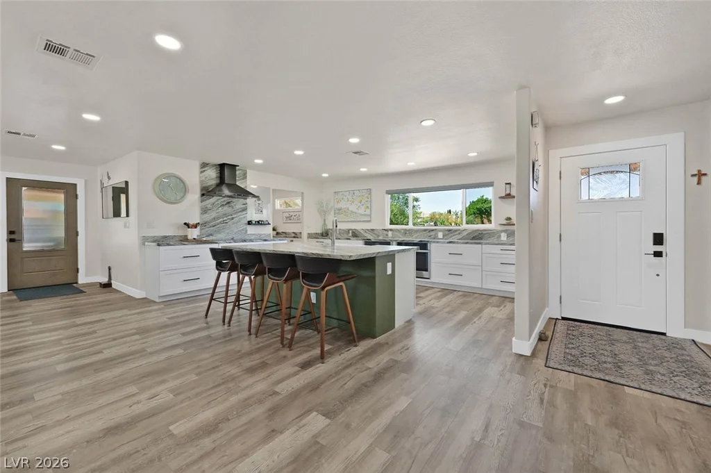 7520 Florine, Las Vegas, NV 89129
