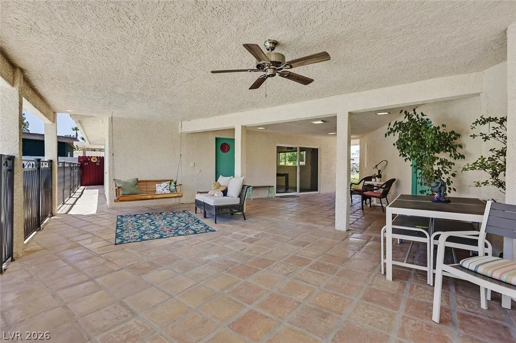 7520 Florine, Las Vegas, NV 89129