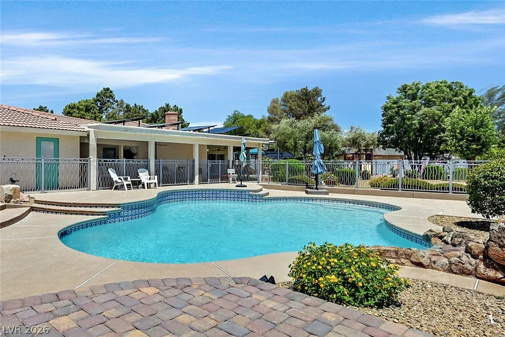 7520 Florine, Las Vegas, NV 89129